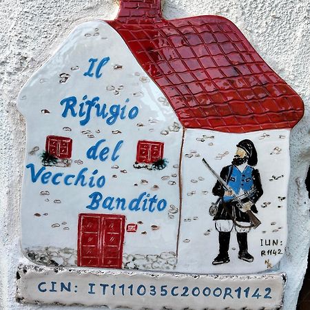 Il Rifugio Del Vecchio Bandito 伊格莱西亚斯 外观 照片