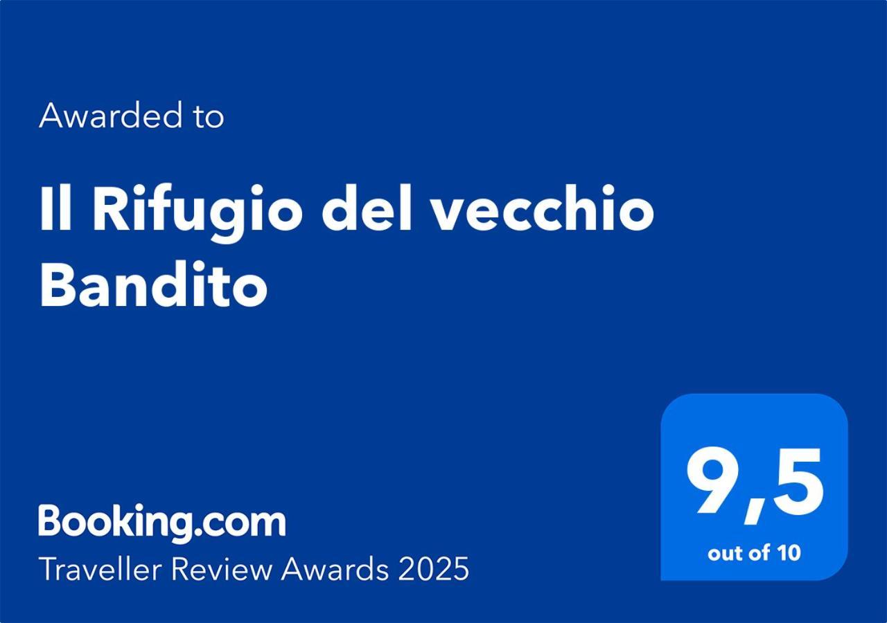 Il Rifugio Del Vecchio Bandito 伊格莱西亚斯 外观 照片